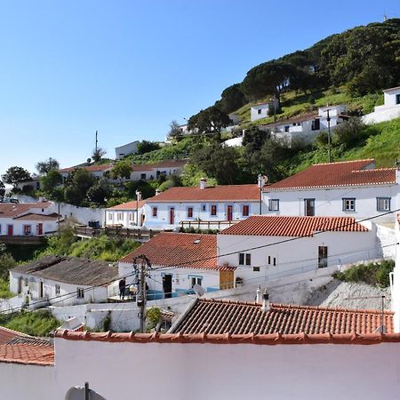 Hillside 2 Aljezur Old Town旅馆 外观 照片